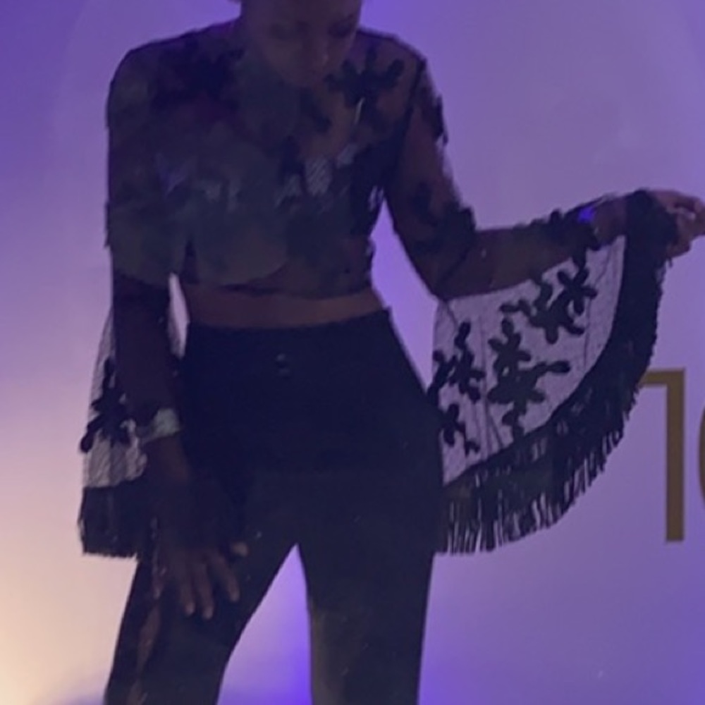 Statement Piece - image 1